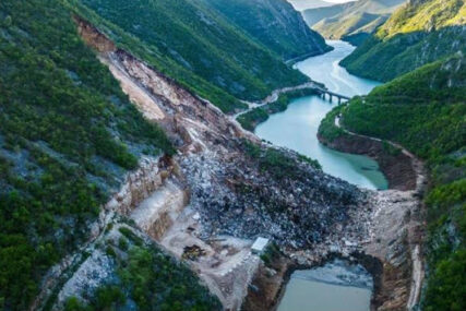 U mostarskom naselju Bijela: Neodgovorni pojedinci ugrozili rijeku, napravljena ogromna i nepovratna šteta eko sistemu