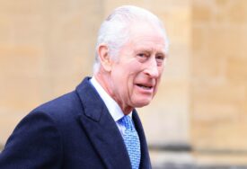 Buckinghamska palača oglasila se o zdravstvenom stanju kralja Charlesa, demantirali tabloide