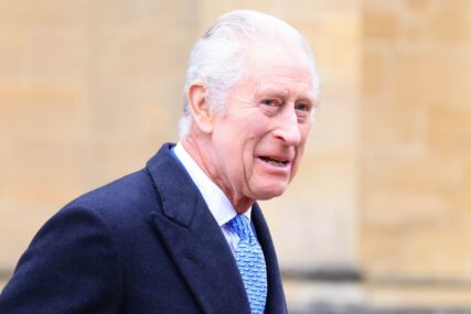 Buckinghamska palača oglasila se o zdravstvenom stanju kralja Charlesa, demantirali tabloide