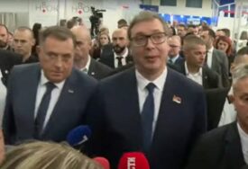 Dodik i Vučić snimljeni nakon incidenta s novinarkom: Vidi ti one krave… (VIDEO)
