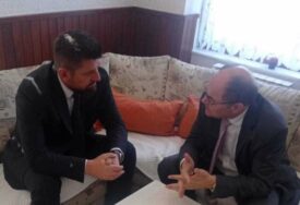 Schmidt se sastao s Durakovićem: Nema alternative konstruktivnoj saradnji u BiH