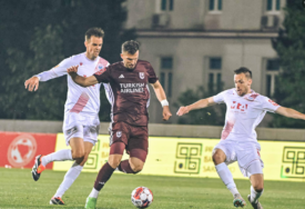 Zrinjski u meču sa sedam golova savladao Sarajevo i nastavio utrku sa Borcem