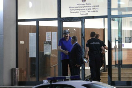 Haris Džinović nekoliko sati davao izjavu u policiji nakon sukoba sa bivšom suprugom! Oglasilo se tužilaštvo o slučaju