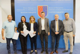 Hasanović i direktori zdravstvenih institucija potpisali sporazume za nabavku opreme