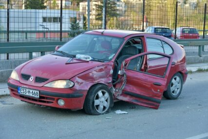 U saobraćajnoj nesreći na Ciglanama više osoba povrijeđeno