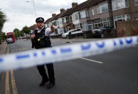 LONDONSKI HOROR U napadu mačem ubijen dječak, ranjeno četvero