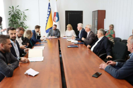 Zlatko Mijatović i načelnici sarajevskih općina potpisali sporazume o uređenju riječnih korita
