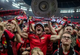 VELIČANSTVENO SLAVLJE u Leverkusenu: Hiljade navijača Bayera proslavilo prvu titulu prvaka Njemačke