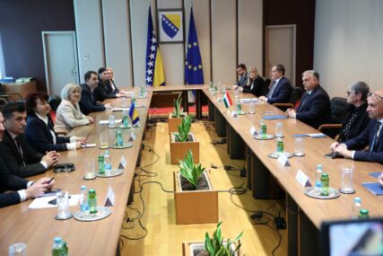 Krišto razgovarala s Orbanom o unapređenju bilateralne saradnje i evropskom putu BiH (FOTO)