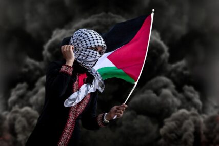 palestina zastava zena