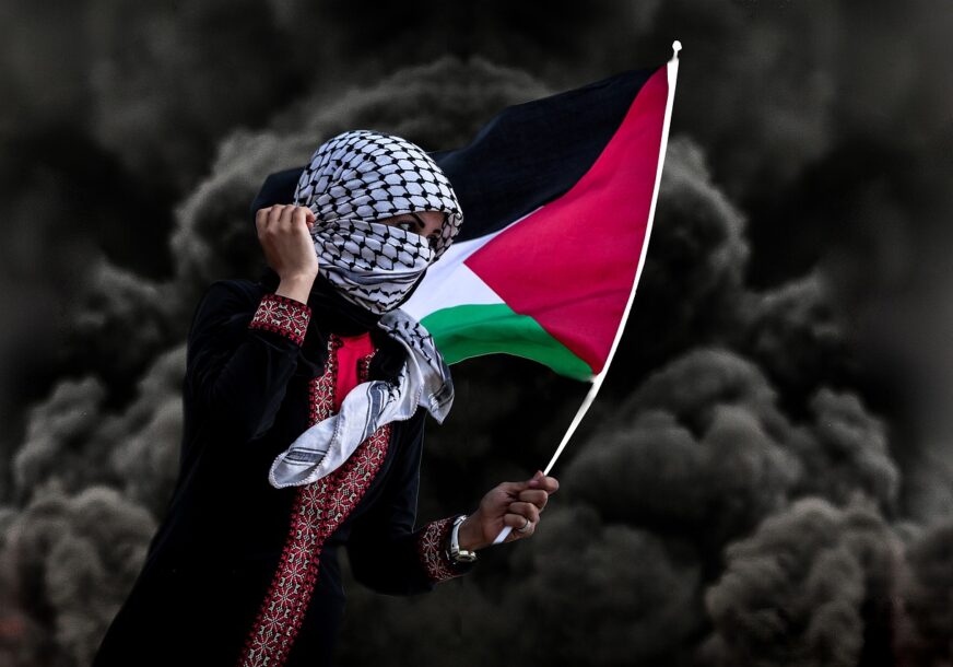 palestina zastava zena