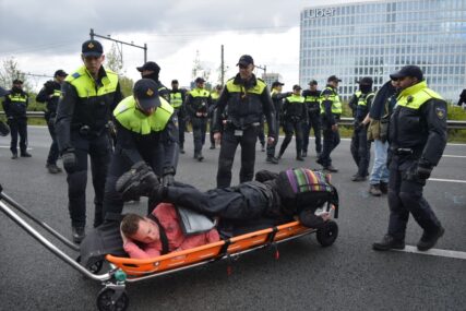 Policija rastjerala demonstrante sa autoputa u Amsterdamu