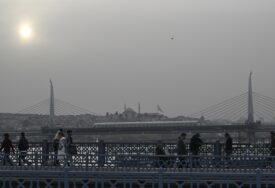 Oblaci prašine i pijeska iz sjeverne Afrike prekrili gradove u Turske (FOTO)