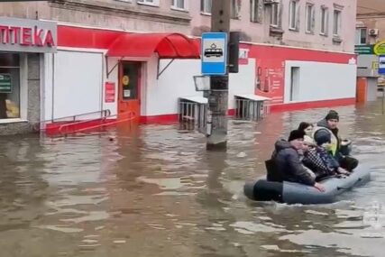 Više od 10.000 stambenih objekata poplavljeno širom Rusije