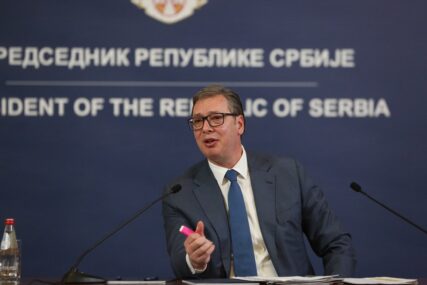 Aleksandar Vučić: Usvajanje rezolucije o genocidu u Srebrenici će otvoriti pandorinu kutiju bez presedana