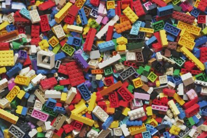 U racijama u Kaliforniji pronađene ukradene lego kocke vrijedne 300.000 dolara