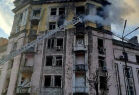 Ruski projektil oštetio civilnu i željezničku infrastrukturu u ukrajinskoj regiji Čerkasi