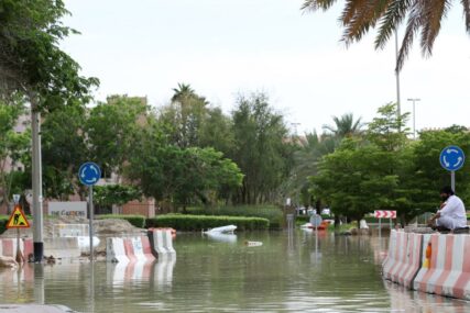 Ogromna kiša opet pogodila Dubai, otkazano stotine letova