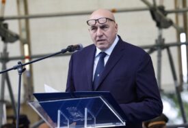 Italijanski ministar odbrane hitno prebačen u bolnicu, pozlilo mu tokom sastanka