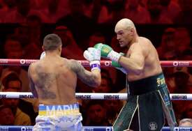Fury poljubio protivnika usred borbe. Pogledajte kako je on reagirao