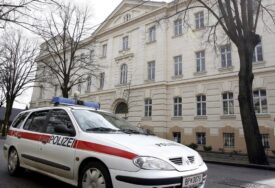 Austrijski sud: Osuđeni silovatelj Josef Fritzl može biti prebačen u obični zatvor