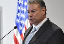 State Department: Eskobar nije smijenjen, dobit će novu funkciju