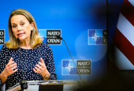 Ambasadorica SAD u NATO poručila Srbiji: Ne produbljujte veze s Rusijom i Kinom