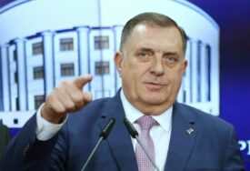 Dodik: "Sutra u Srebrenici predložićemo mirni razlaz"