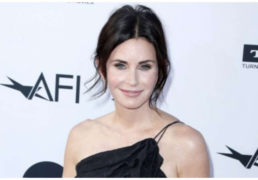 Courteney Cox