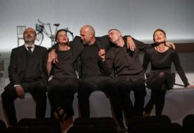 Nakon Splita i Podgorice Narodno pozorište Sarajevo 20. maja otvara Internacionalni teatarski festival Priština na kojem učestvuju pozorišta iz 7 zemalja