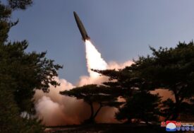 Japan saopćio da je Sjeverna Koreja ispalila balistički projektil
