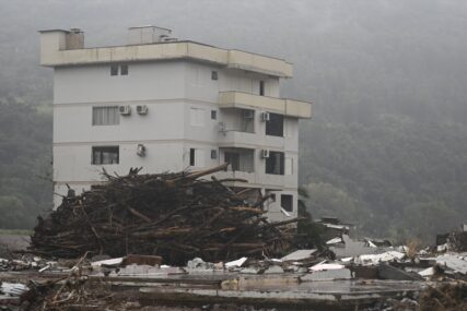 Slike koje stižu iz Brazila gore su od onih iz filmova katastrofe (FOTO)