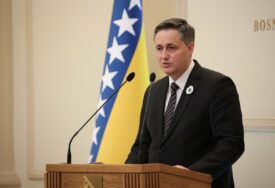 Bećirović: Da su suzdržane države željele oboriti Rezoluciju o Srebrenici, one bi glasale protiv, ne treba nasjedati...
