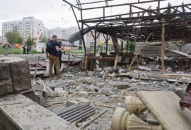 Ukrajina: Dvoje poginulih, 24 ranjenih u ruskom napadu na Harkov