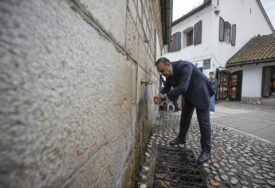 Sarajevo: Turski ministar Kacir posjetio Kovače i prošetao Baščaršijom (FOTO)