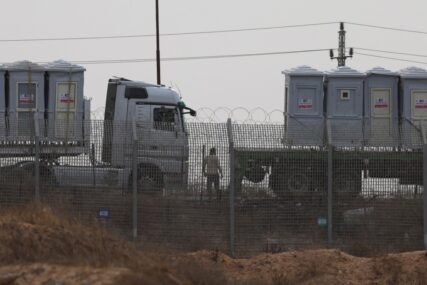 Pojas Gaze: Kamioni s pomoći počinju ulaziti preko graničnog prelaza Kerem Shalom
