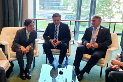 Bećirović i Komšić s ambasadorom Japana u UN-u o važnosti usvajanja rezolucije o Srebrenici