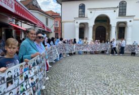 Majke Srebrenice i ovog 11. se okupile u Tuzli: Dok smo žive, borit ćemo se