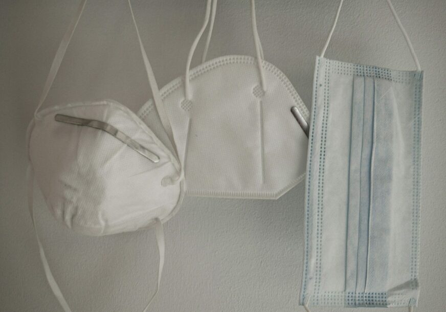 maske bolnicka oprema (1)
