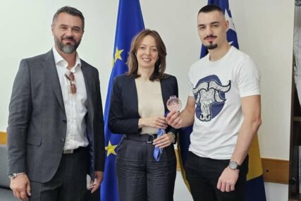 Ministrica Bošnjak čestitala karatisti Bostandžiću na osvojenoj evropskoj bronzi