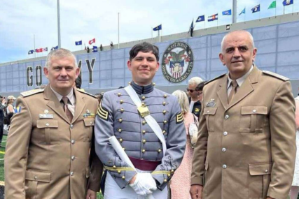 Kadet OSBiH Nail Junuzović diplomirao na Vojnoj akademiji kopnene vojske SAD 'West Point'