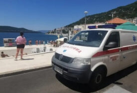 Neum: Na šetalištu motorom udareno dijete (5), hitno je prevezeno za Mostar