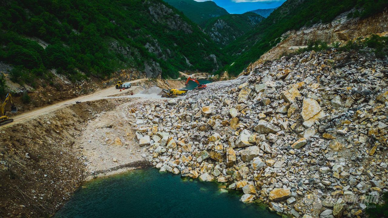 Mjesec dana nakon odrona: Pogledajte kako izgleda kamenolom Bijela (FOTO)