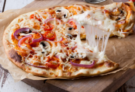 Recept koji svima uspije: Brza pizza bez kvasca (VIDEO) 