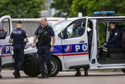 Napad na sinagogu u Francuskoj, ubijen muškarac