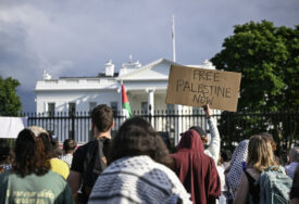 Protest ispred Bijele kuće zbog izraelskih napada na Rafah