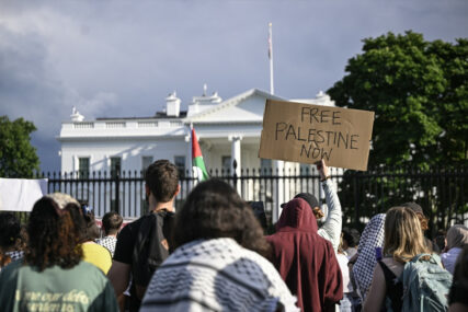Protest ispred Bijele kuće zbog izraelskih napada na Rafah