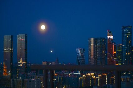 Pun Mjesec iznad Moskve kao historijska turistička atrakcija (FOTO)