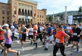 U Sarajevu se jutros održava sportski maraton: Obustave saobraćaja kako se budu trkači kretali (FOTO)