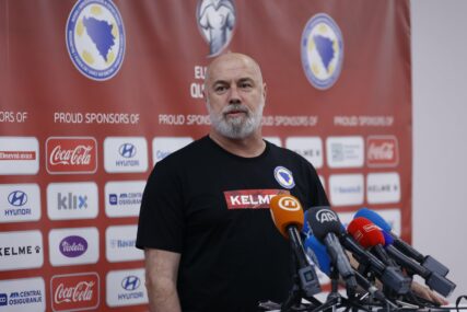 Sergej Barbarez dočekao Zmajeve na Ilidži: "Želimo vratiti ponos reprezentacije, ponovo napunit stadione. Naravno da igramo i zbog rezultata..." (FOTO)